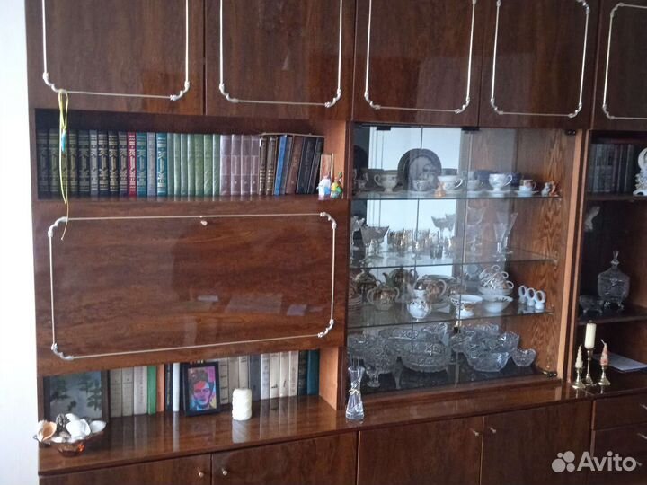 Стеллаж-стенка