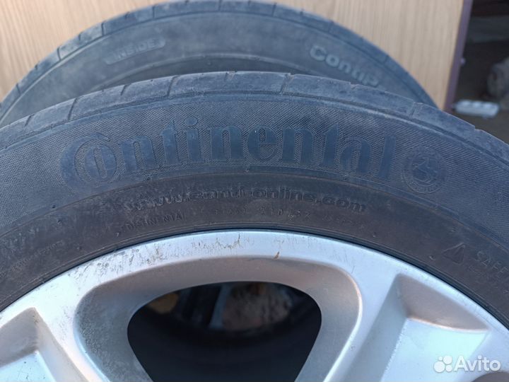 Continental ContiPremiumContact 2 215/55 R16