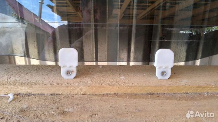 Стекло заднее левое Mitsubishi Outlander XL