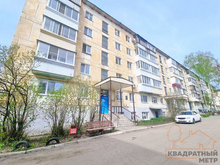 2-к. квартира, 42,7 м², 2/5 эт.