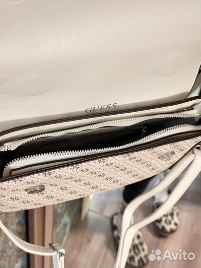 Сумка guess белая