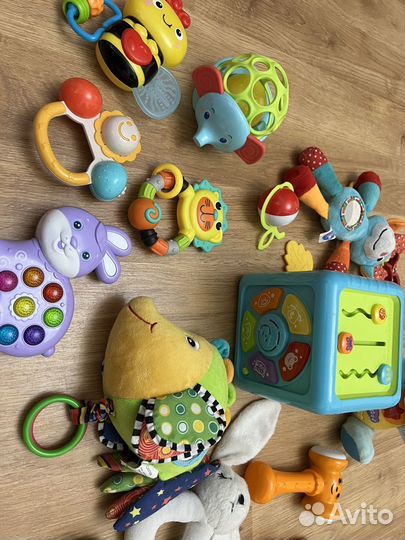 Игрушки для малышей пакетом