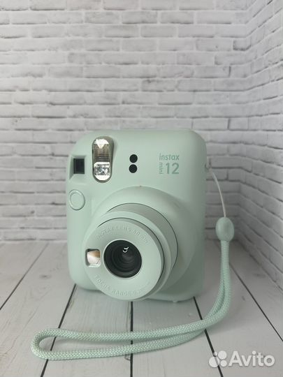 Фотоаппарат instax mini 12 green