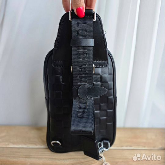 Сумка слинг Louis Vuitton
