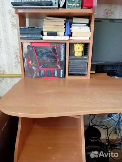 Компьютерный стол 