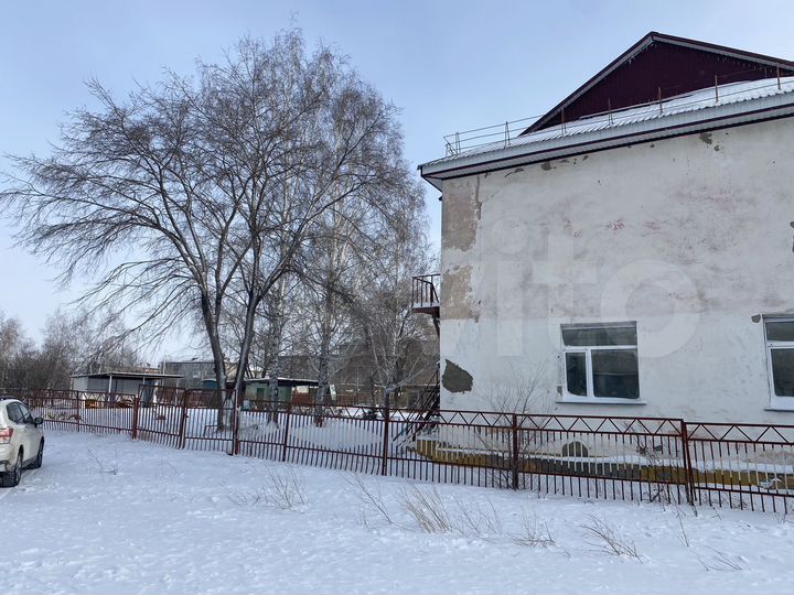 Здание, 700 м²