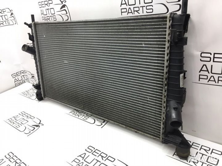 Радиатор двигателя Ford Focus 2 aoda 2.0L 2008