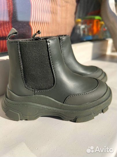 Ботинки zara для мальчика