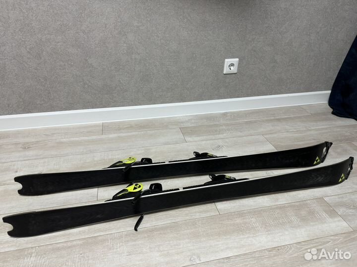 Горные лыжи Fisher RC4 135