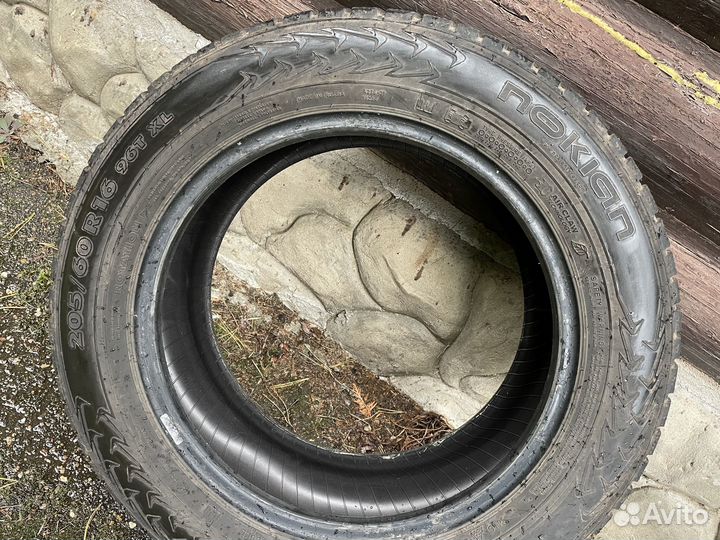 Nokian Tyres Hakkapeliitta 7 205/60 R16