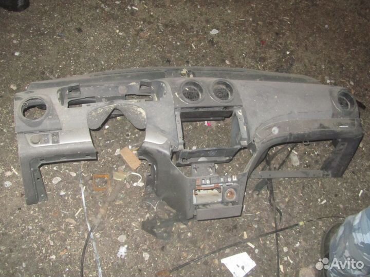 Панель передняя торпедо Aveo t250