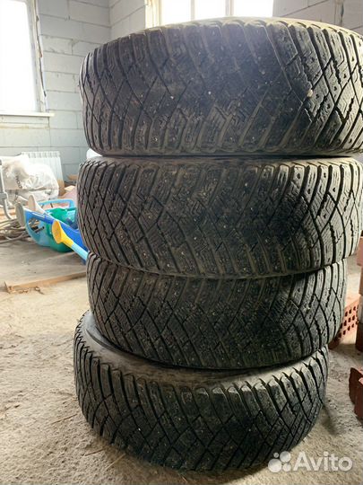 Goodyear UltraGrip 205/60 R16 92T