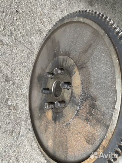 Mazda 6 2.0 2005 г маховик