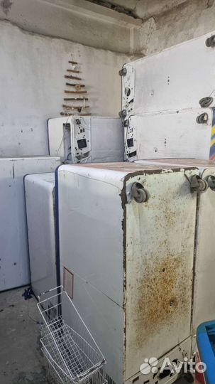 Стекла, Конденсаторы и Корпуса