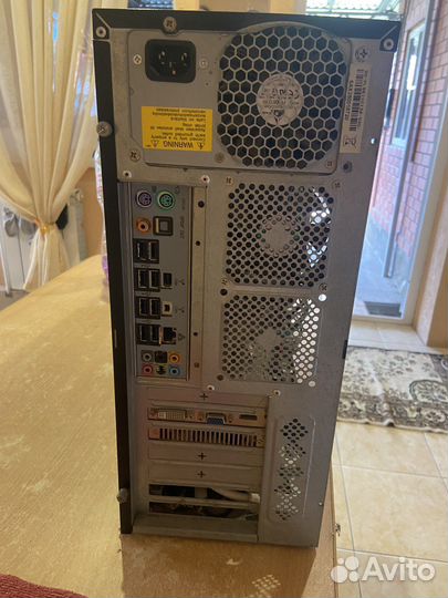 Монитор Samsung