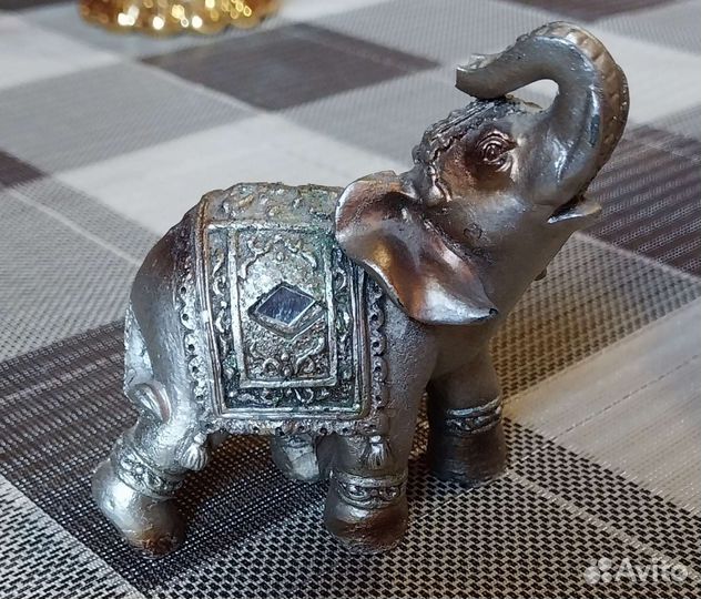 Статуэтки, сувенир, брелок