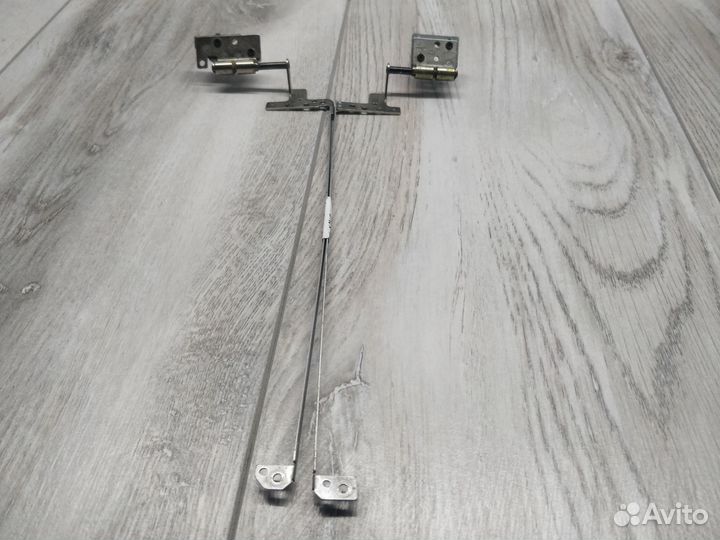 Петли матрицы Lenovo IdeaPad Y560 fbkl3006010