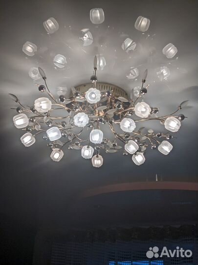 Люстра с пультом