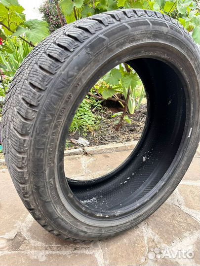 Triangle Snowlink TWT02 235/45 R18