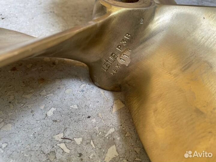 Винт гребной Vetus p3b18x11r