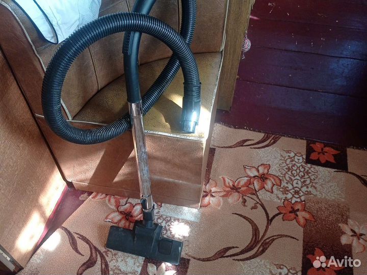 Шланги и щетки для пылесоса