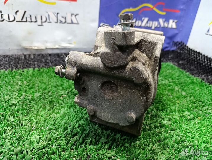 Компрессор кондиционера Nissan Pathfinder