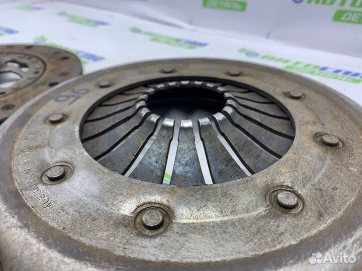 Комплект сцепления Audi A4 седан бензин 2.0 FSI