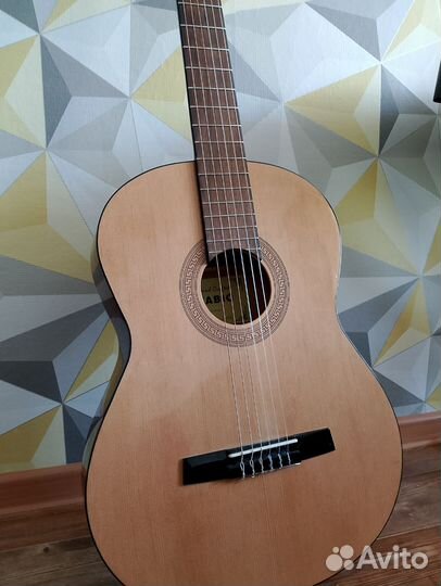 Классическая гитара