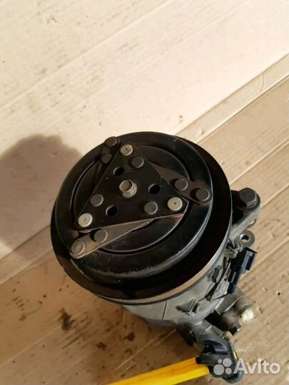 Компрессор кондиционера Ниссан Седрик 1995-1997г.в