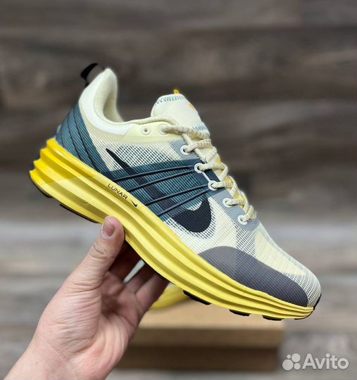 2 Кроссовки Nike Lunar Roam