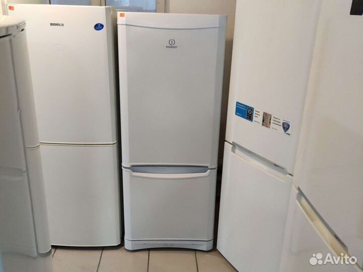 Холодильник Индезит 145см