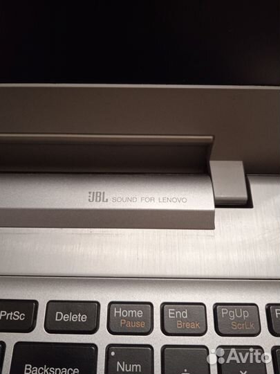 Ноутбук Lenovo