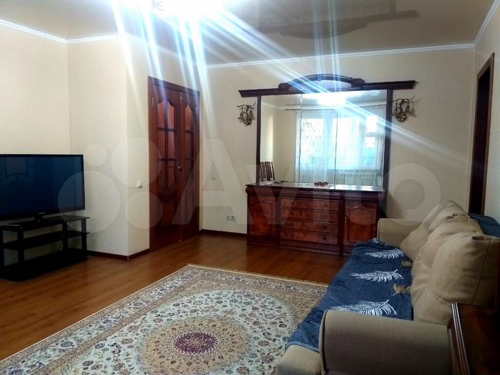 2-к. квартира, 60 м², 2/18 эт.