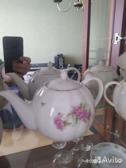 Предметы чайного сервиза Дикая роза, Дулево