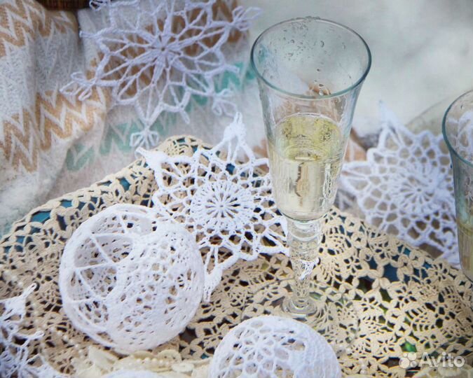 Новогодние шары и снежинки ручной работы