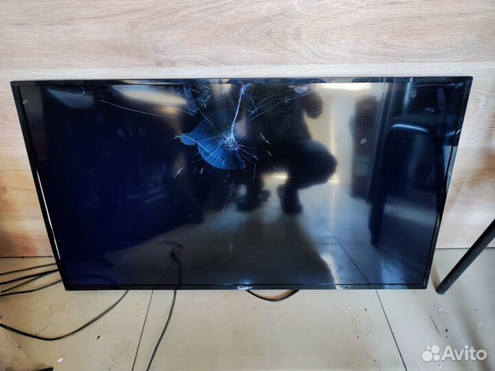 Телевизор Candy Uno 42 (Разбор) (По запчастям)