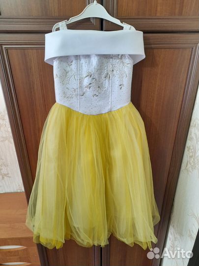 Платье для девочки новое
