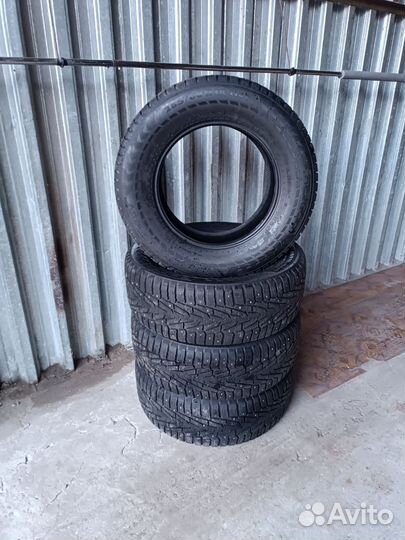 Nokian Tyres Hakkapeliitta 7 285/60 R18 и 285/60 R18