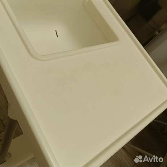 Стул для кормления IKEA с подножкой