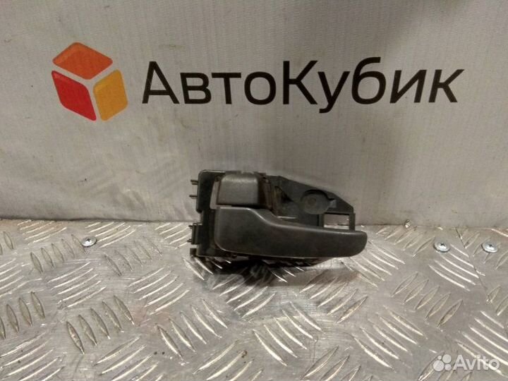 Ручка двери внутренняя передняя левая Mitsubishi