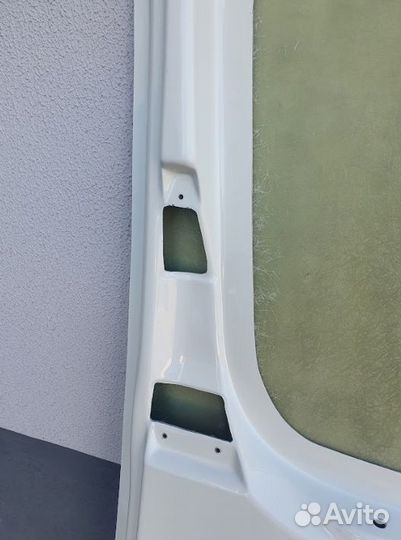 Пластиковая cдвижная дверь Mercedes Sprinter W906