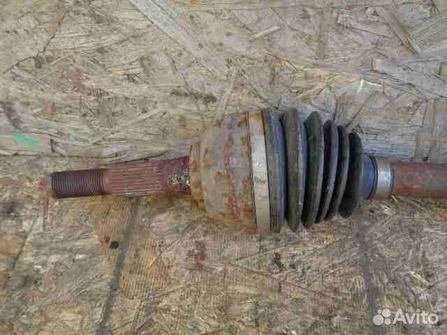 Полуось передняя R Chevrolet Trailblazer GMT360