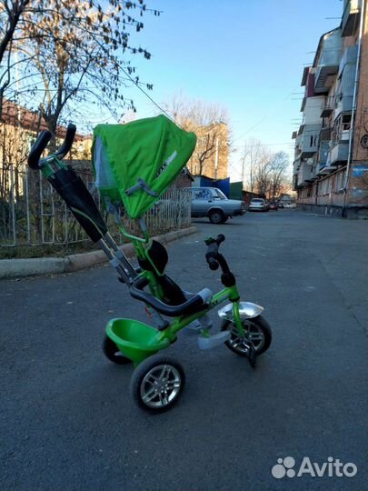 Детский велосипед с родительской ручкой