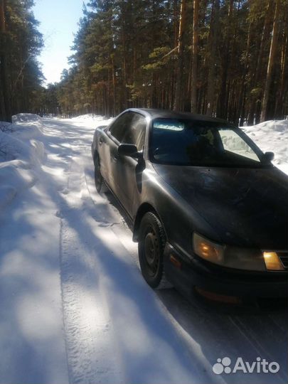 Toyota Vista 2.0 AT, 1992, 300 000 км