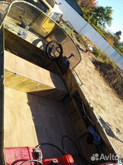 Лодка прогресс 2м