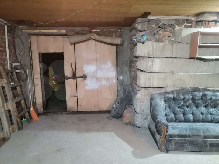 Гараж, > 30 м²