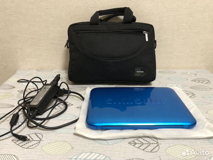 Нетбук Samsung NS310/Intel Atom N550/2 озу/320 hdd