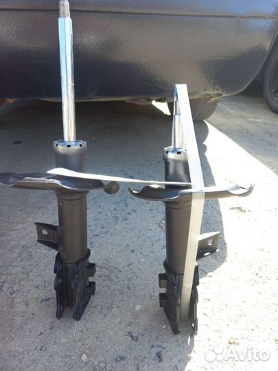 Передние стойки хендай i30