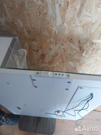 Зеркала и подстолье