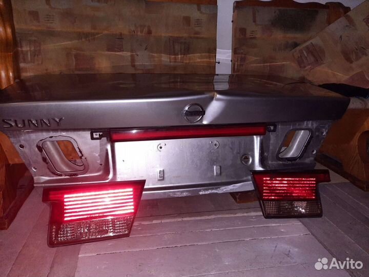 Крышка багажника nissan sannu fb15 2004